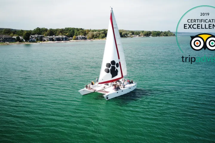 a small boat in a body of water